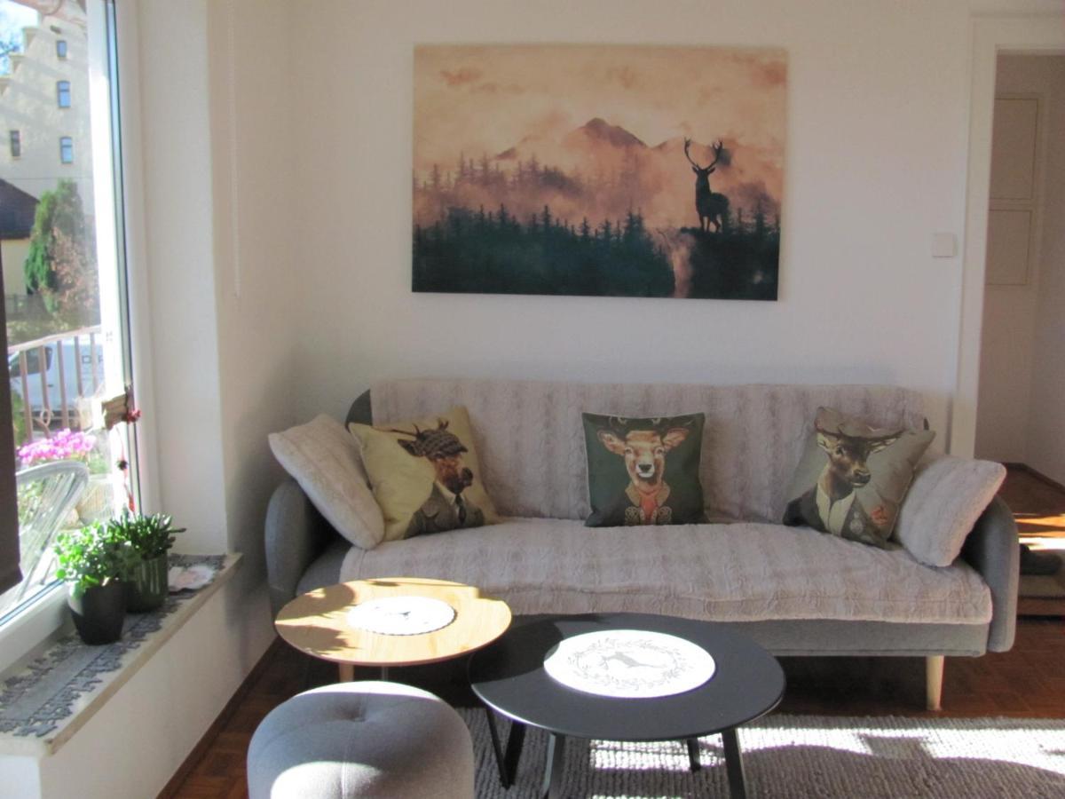#1Gemuetliches Ruhiges Sonniges Balkonzimmer Mit Gemeinschaftsbad W-Lan Airport Nah Late Night Check In Haus Nr 9,5 Trunkelsberg Exterior foto